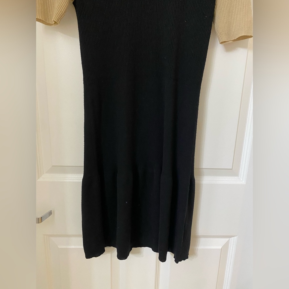 Theory Black and Tan Ribbed Sweater Dress - Picture 4 of 7